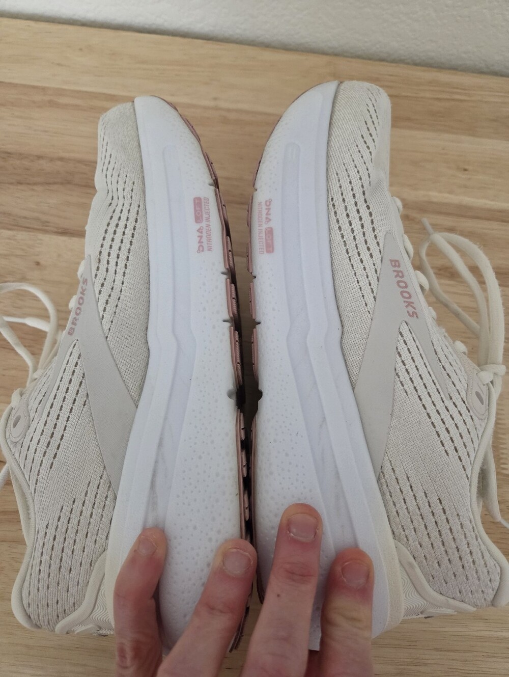 GUC Brooks Ghost Max 2 - Picture 2 of 4